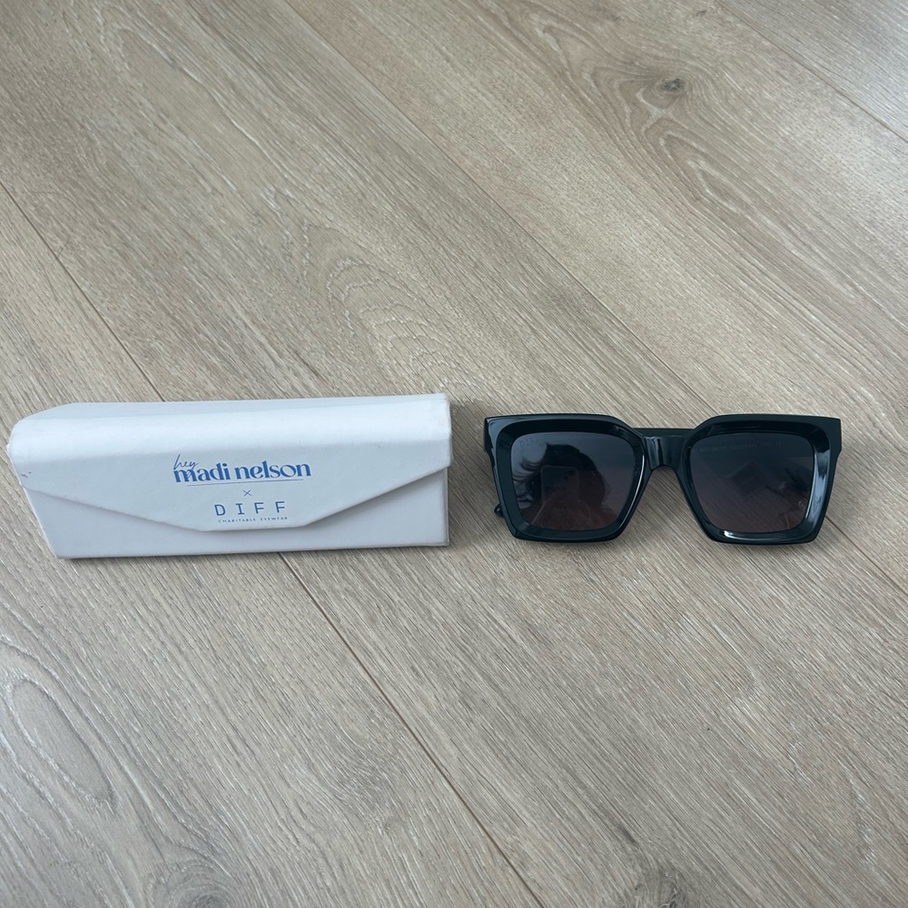 DIFF x Madi Nelson sunglasses